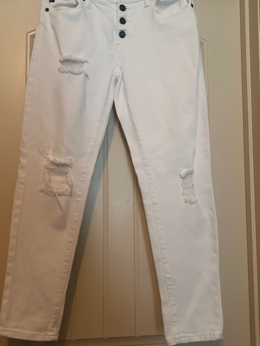 KanCan White Straight Leg Distressed Jeans